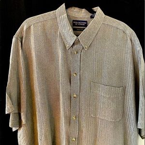 Men’s short sleeve cotton and linen shirt. XXL, 51% linen and 49% cotton…